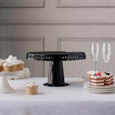 Abordable Rond Fer 2 Tiers Gâteau Stand Noir Automne Halloween Dernier 2023 Accessoires Fête D'anniversaire Fournitures Quantité Arisans - Product Image 5