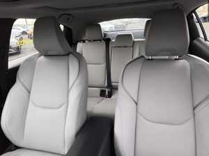 Toyota Prius Limited AWD 2024 Usado, Asequible y en Buen Estado - Product Image 2