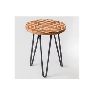Table en bois artisanale alliant la beauté du bois naturel au design côtier moderne pour un bureau à domicile au look sophistiqué - Product Image 4