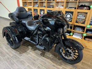 NOUVEAU Modèle 2025 - Moto Trike Davidson Tri Glide Ultra 4 temps de qualité supérieure - Product Image 2
