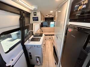 Camping-car Thor Motor Coach Tranquility 19P 2026 |   Camping-car de luxe 4x4 tout-terrain diesel |   Véhicule de loisirs de classe B - Product Image 6