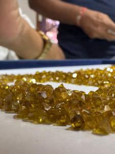 เม็ดขัดเพชรสังเคราะห์ SOHAM NIMIT แบบคม  ผลิตในห้องปฏิบัติการ  วัสดุขัดผิวสีเหลือง  แบบดิบ HPHT  ขนาดเม็ด 1.2-3.4 มม. - Product Image 5