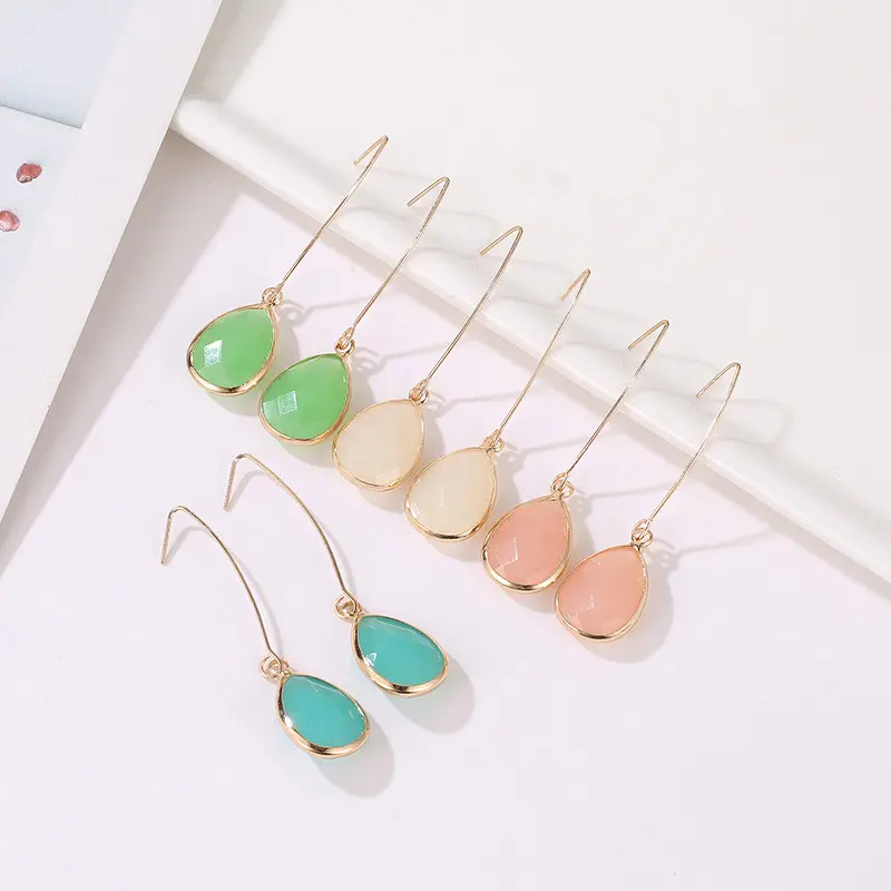 Low MOQ 10pcs Wholesale women candy color crystal pear shape waterdrop teardrop dangle earrings
