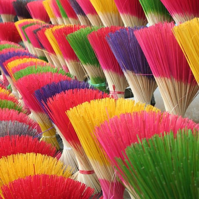 สีส้ม, สีน้ำตาล, สีดำ, สีขาว,... สีที่กำหนดเองได้รับการยอมรับ