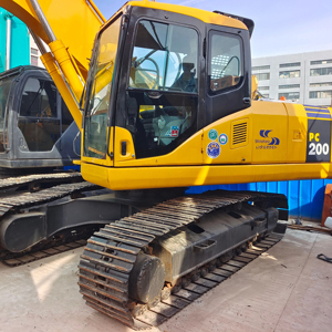 Excavatrice sur chenilles KOMATSU PC200-7 de 20 tonnes d'excellente performance utilisée comprenant le roulement de vitesse de moteur à un prix bon marché - Product Image 1