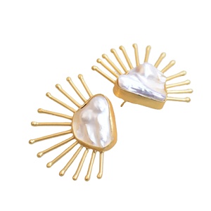 Серьги-гвоздики с жемчугом - Product Image 2