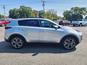 Kia Sportage 2022 en parfait état - Product Image 6