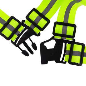 Chaleco Reflectante de Alta Visibilidad AG590, Ajustable, de Poliéster y PVC, Personalizable, Cinturón Reflectante de Seguridad Vial con Logotipo Personalizado - Product Image 6