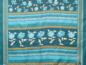 ส่าหรีผ้าไหมพิมพ์ลายศิลปะสำหรับผู้หญิงชุดส่าหรีแบบลำลอง Yashika พร้อมเสื้อเบลาส์ | สวมใส่สบายและมีสไตล์ทุกวัน - Product Image 4