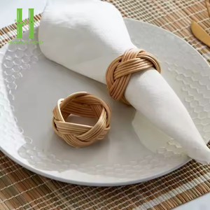 Nouveau design Anneaux de serviette personnalisables et écologiques de style bohème tissé en bambou pour mariage, Noël, maison et hôtel - Product Image 3