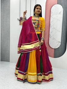 El último diseñador de algodón de seda Gamthi Work Lehenga Choli de FabZone Indian & Pakistani Clothing - Product Image 4