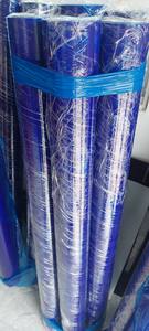 Rollo de película adhesiva translúcida azul a prueba de humedad de suministro de fábrica PE suave y LLDPE para embalaje logístico - Product Image 3