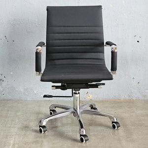 Chaise de bureau MFM07 à dossier bas, revêtement en similicuir de qualité supérieure, pivotante et réglable en hauteur, pour la maison ou l'atelier - Product Image 3