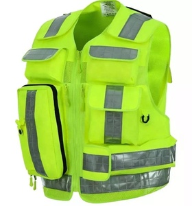 เสื้อกั๊กทางการแพทย์แบบยุทธวิธีปรับได้มีกระเป๋าอเนกประสงค์โลโก้ของคุณเอง - Product Image 1