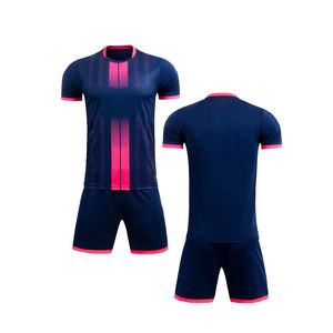 ชุดฟุตบอลใหม่ปี 2026 ผู้ผลิตจากปากีสถาน ขายส่งสำหรับทีมผู้ใหญ่ เสื้อ กางเกง ถุงเท้า สีและโลโก้สั่งทำได้ ผลิตจากโพลีเอสเตอร์ 100% - Product Image 3