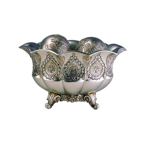 Diseño atractivo Frutero de metal Forma irregular Contenedor de frutas profundas Mesa Acabado de plata Cuenco decorativo para servir frutas - Product Image 6