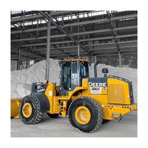 Cargador de ruedas John Deere 624P compacto y eficiente adecuado para proyectos agrícolas e industriales de canteras - Product Image 1