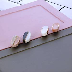 Pomo de Puerta de Armario de Mármol con Piedra Central, Altamente Pulido, Color/Tamaño Personalizado, Hecho en India - Product Image 1