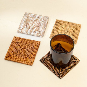 Ensemble de dessous-de-verre en rotin vert carré, vente en gros, décoration de table, dessous-de-verre en rotin, style bohème, OEM accepté du Vietnam - Product Image 4