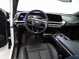 รถ Cadillac LYRIQ Luxury 4 ประตู SUV ปี 2023 สภาพดี ใช้งานน้อย รักษาอย่างดี - Product Image 4