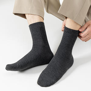 2025-2026 Nouvelle Arrivée Hommes Coton Casual Crew Chaussettes Hommes Adultes Automne Hiver Chaussettes Chaudes - Product Image 2