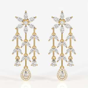 Boucles d'oreilles pendantes Aurora Cascade en moissanite, or 9 carats - Product Image 1