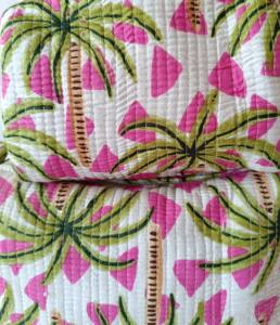 Floral Pattern Quilted Cotton <b>Makeup</b> <b>Bag</b> <b>Travel</b> Cosmetic Carry Pouch with Zipper Manufacturer Wholesaler Cosmetic Case - Product Image 6