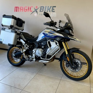 Motocicleta de Turismo VOGE VALICO 900DSX, 900cc, 95.1 HP, 215 kg, >80 km/h - Product Image 1