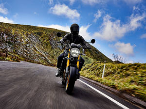 Nouvelles motos rétro-sportives Z900RS SE (ABS) 2025 – En stock – Le meilleur de la catégorie - Product Image 4