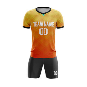 Uniforme de football directement de l'usine, production OEM personnalisée pour la vente en gros, utilisation pour les matchs et l'entraînement - Product Image 1