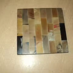 Posavasos de Cuerno de Búfalo Ecológicos de Estilo Clásico de Crescent Crafts con Grosor Personalizado - Product Image 1