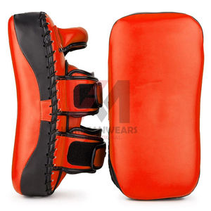 Vente en gros de protège-mains de boxe Muay Thai en cuir de vachette de qualité supérieure, personnalisés, incurvés, respirants, avec logo couleur personnalisé, durables - Product Image 6