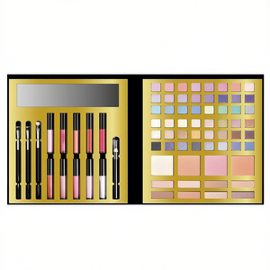 Ensemble de maquillage Paris Fashionista - Chic et élégant ! - Product Image 2