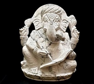 Sculpture artisanale de Ganesha en cristal naturel pour un usage spirituel quotidien, qualité supérieure - Product Image 2