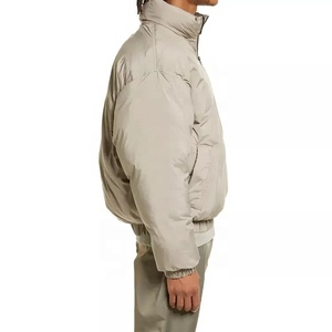 Chaqueta de Plumón de Invierno para Hombre de Alta Calidad, Color Beige, Cierre de Cremallera 1/4, Acolchada, Estilo Anorak, Talla Grande - Product Image 4