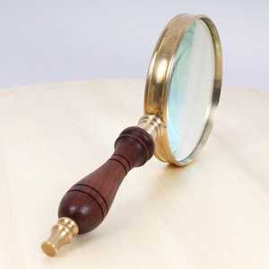 Lupa de latón antiguo con mango de madera Lente de lectura de Estilo Vintage para decoración de oficina en casa - Product Image 4