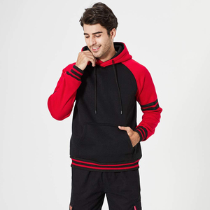 Sweat-shirts unisexes noirs sur mesure en gros, lourds, brodés, pour hommes, 100% coton, écologiques, de qualité supérieure - Product Image 4