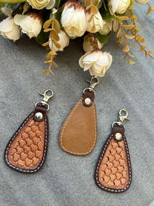Hand Carved <b>Tooled</b> <b>Leather</b> Keychains Promotional Car Keyrings Genuine Cowhide <b>Leather</b> Accessories Cute Keychains for Unisex - Product Image 6