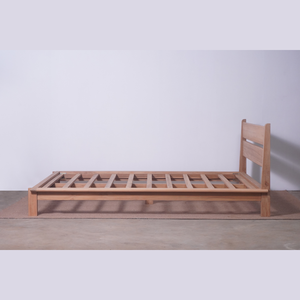 เตียงไม้สักเนื้อแข็งขนาดคิงไซส์ที่ทันสมัยและดูหรูหราสำหรับโรงแรมและวิลล่า - Product Image 6