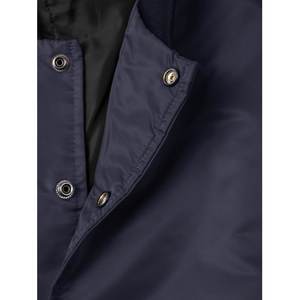 Blouson universitaire USA 2026 pour un style hivernal décontracté et élégant, en toile respirante de haute qualité, service OEM disponible, placement frontal - Product Image 3