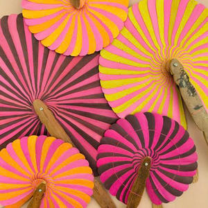 Abanico de Hojas de Palma Hecho a Mano, Abanico Decorativo Plegable de Hojas de Palma para Recuerdo de Fiesta de Boda, Logotipo de Vietnam Según Se Solicite - Sra. Violet - Product Image 6