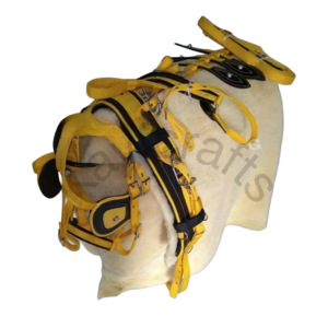 Ensemble de conduite de cheval élégant et durable Harnais de cheval en nylon jaune et noir avec mèches de fer gratuites Attelage rapide - Product Image 1