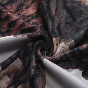 เสื้อยืดลำลองเข้ารูปสำหรับผู้ชายคอกลมแขนสั้นพิมพ์ลายสีพื้นพิมพ์ลายดิจิทัลแบบระเหิดโลโก้ได้ตามต้องการ - Product Image 6