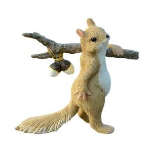 Accessoires pour la maison, sculpture décorative d'écureuil avec un tronc qui se lève, décoration de table, objet artisanal en métal, figurine d'accent, décoration - Product Image 1