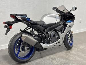 Venta en Subasta: Motocicleta Deportiva GSXR600 2025 Nueva - Product Image 3