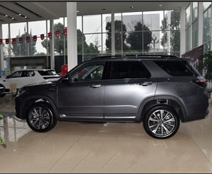 รถ SUV มือสอง Changan CS95 Plus เครื่องยนต์เบนซิน ผลิตในจีน ขาย - Product Image 3