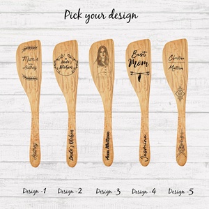 Spatule en bois d'olivier gravée, cuillère de cuisine, ustensiles faits à la main, outils de cuisine haut de gamme, artisRaw personnalisé, fabriqué au TN, ensemble - Product Image 1