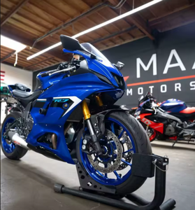 Super Offres sur la moto sportive YZF R6 2025 neuve, modèle 6 vitesses 117 ch, 599 cm³ - Product Image 5