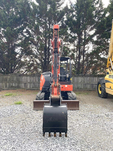 En stock : Mini-excavatrice Kubota U55-5, pelle sur chenilles de 5,5 tonnes, mini-excavatrice à queue zéro de 5 tonnes pour travaux urbains et aménagement paysager - Product Image 4
