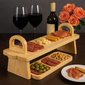 Plateau de service carré en bois classique, fait main et peint à la main, pour cadeaux - Product Image 1